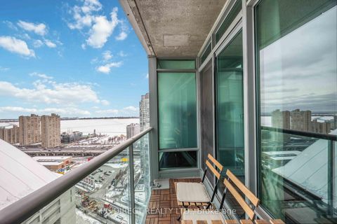 Photo 12 at 3502 - 81 Navy Wharf Court, Waterfront Communities C1, Toronto