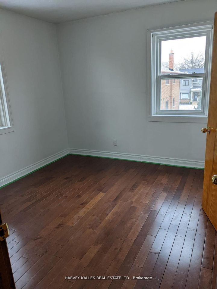 Photo 13 at 40 Dominion Road, Long Branch, Toronto