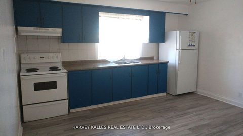 Photo 19 at 40 Dominion Road, Long Branch, Toronto