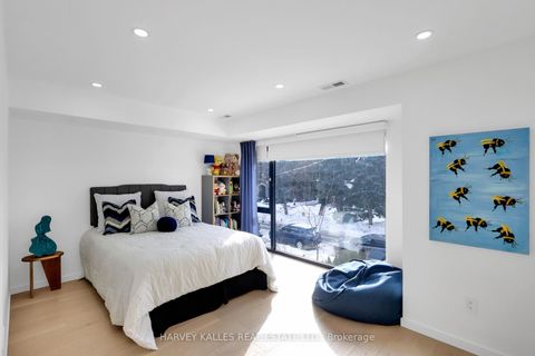 Photo 19 at 223 Wychwood Avenue, Cedarvale, Toronto