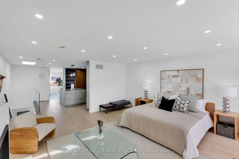 Photo 26 at 223 Wychwood Avenue, Cedarvale, Toronto