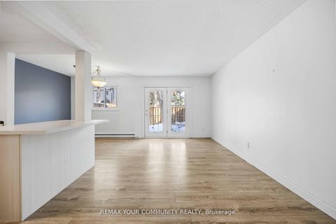 Photo 6 at 22 porterfield Crescent, Willowbrook, Markham