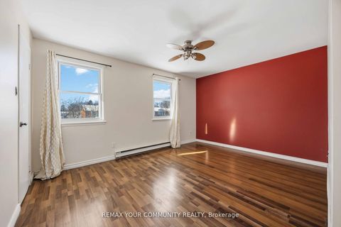 Photo 24 at 22 porterfield Crescent, Willowbrook, Markham