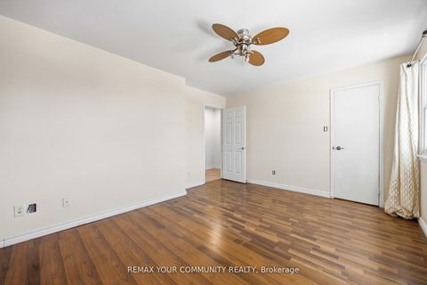 Photo 26 at 22 porterfield Crescent, Willowbrook, Markham