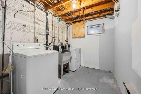 Photo 32 at 22 porterfield Crescent, Willowbrook, Markham