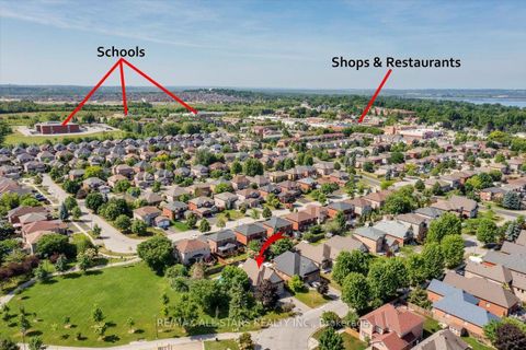 Photo 1 at 98 Bayview Avenue, Keswick South, Georgina