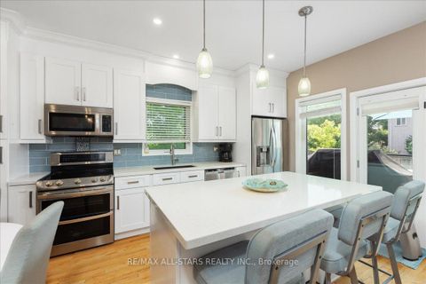 Photo 14 at 98 Bayview Avenue, Keswick South, Georgina