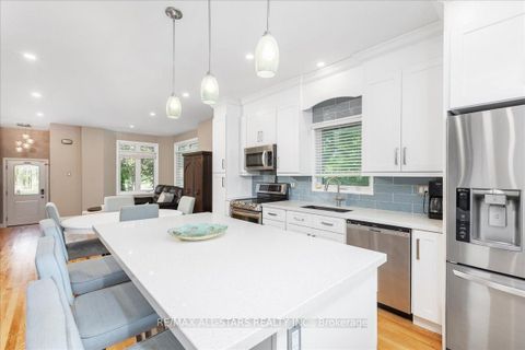 Photo 15 at 98 Bayview Avenue, Keswick South, Georgina