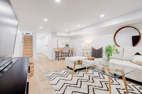 Photo 4 at 146 Hanson Street, Woodbine Corridor, Toronto