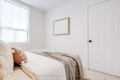 Photo 10 at 146 Hanson Street, Woodbine Corridor, Toronto