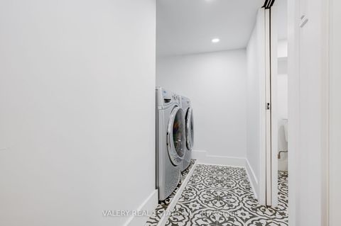 Photo 16 at 146 Hanson Street, Woodbine Corridor, Toronto