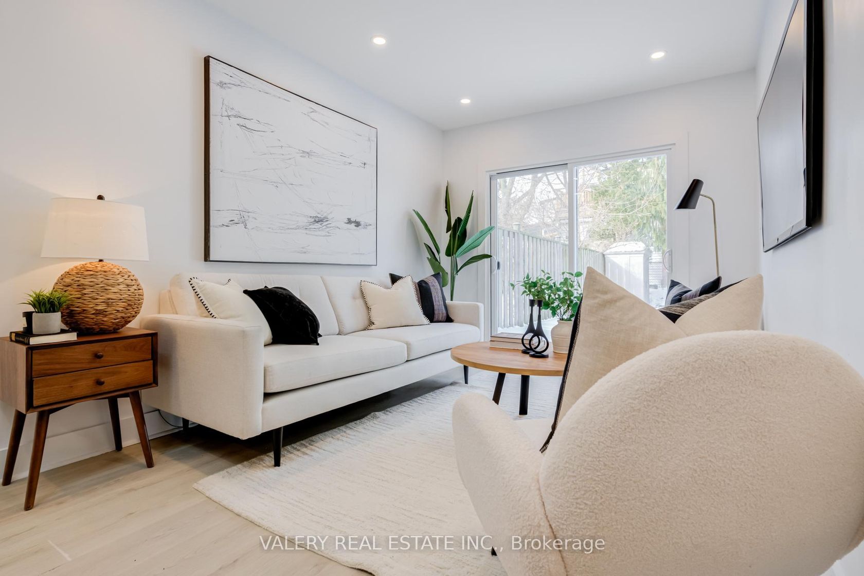 146 Hanson Street, Woodbine Corridor, Toronto 