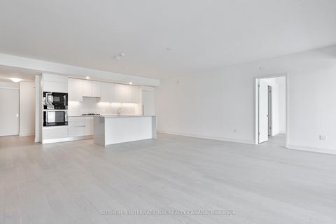 Photo 13 at 311 - 200 Keewatin Avenue, Mount Pleasant East, Toronto