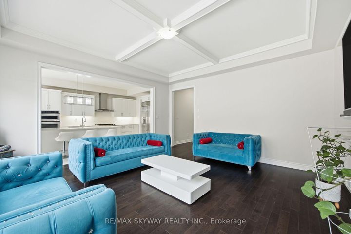 Photo 6 at 22 Tamworth Court, Fletcher's West, Brampton