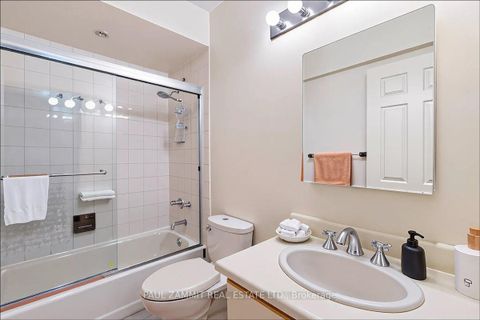 Photo 32 at 12 Old English Lane, Bayview Glen, Markham