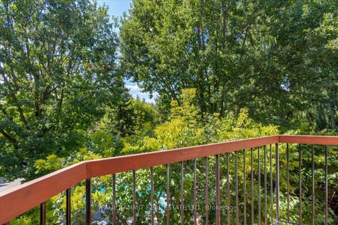 Photo 42 at 12 Old English Lane, Bayview Glen, Markham