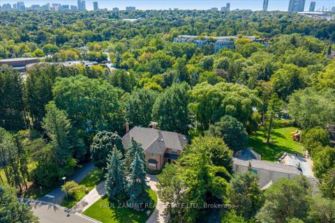 Photo 44 at 12 Old English Lane, Bayview Glen, Markham