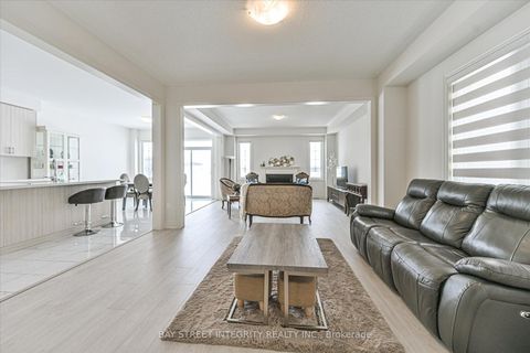 Photo 4 at 1452 Wheatcroft Drive, Kedron, Oshawa