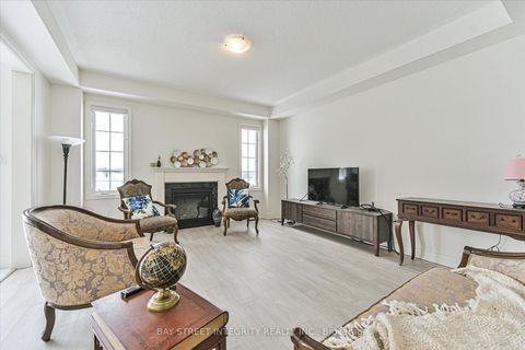 Photo 6 at 1452 Wheatcroft Drive, Kedron, Oshawa