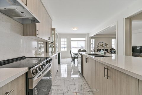 Photo 8 at 1452 Wheatcroft Drive, Kedron, Oshawa