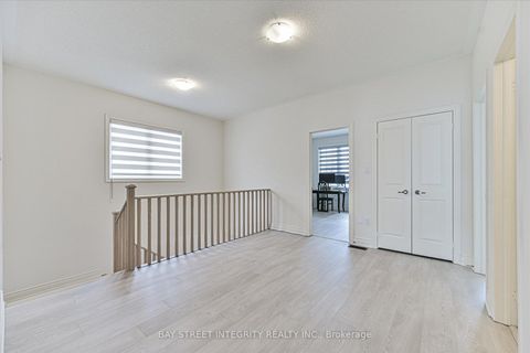 Photo 15 at 1452 Wheatcroft Drive, Kedron, Oshawa