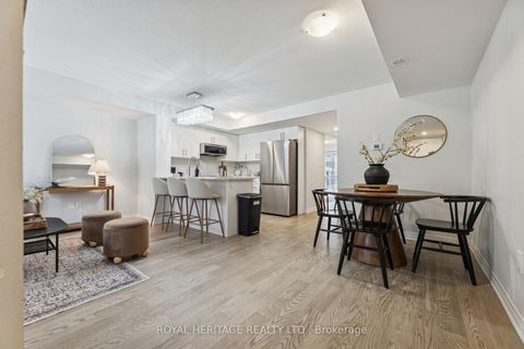 Photo 4 at 33 B Lookout Drive, Bowmanville, Clarington