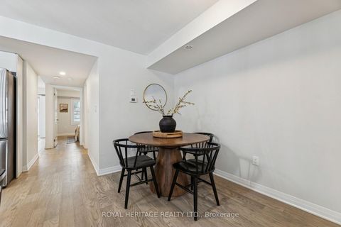 Photo 5 at 33 B Lookout Drive, Bowmanville, Clarington