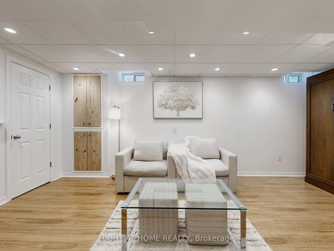 Photo 26 at 605 Willowick Drive, Wyndham, Newmarket