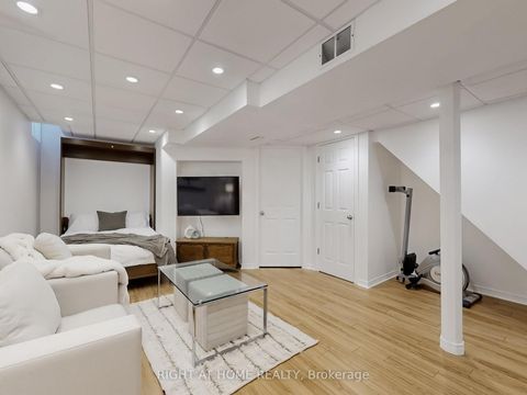 Photo 28 at 605 Willowick Drive, Wyndham, Newmarket