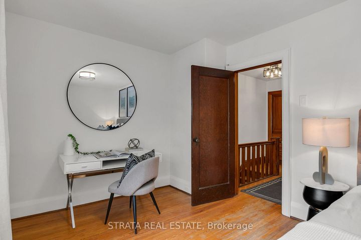 Photo 27 at 40 Roe Avenue, Lawrence Park North, Toronto