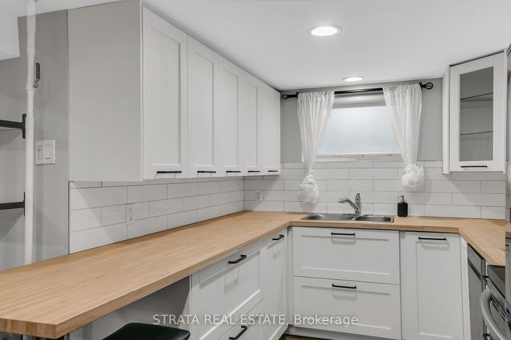 Photo 41 at 40 Roe Avenue, Lawrence Park North, Toronto