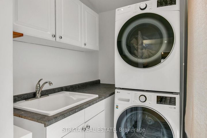 Photo 46 at 40 Roe Avenue, Lawrence Park North, Toronto