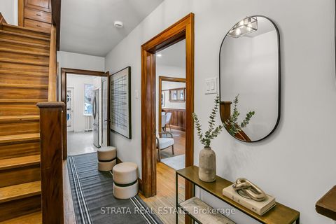 Photo 1 at 40 Roe Avenue, Lawrence Park North, Toronto