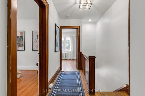 Photo 21 at 40 Roe Avenue, Lawrence Park North, Toronto