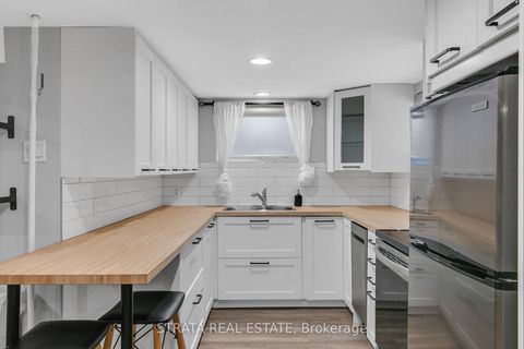 Photo 40 at 40 Roe Avenue, Lawrence Park North, Toronto