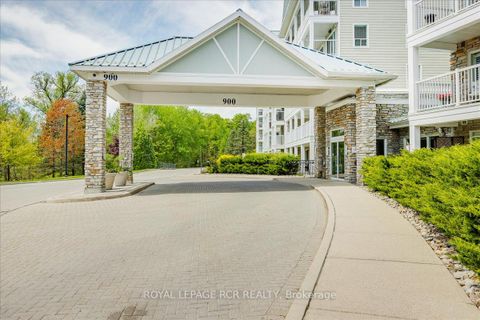 Photo 1 at 212 - 900 Bogart Mill Trail, College Manor, Newmarket