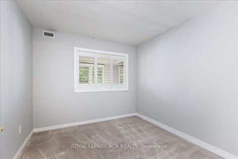 Photo 15 at 212 - 900 Bogart Mill Trail, College Manor, Newmarket