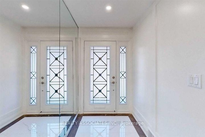 Photo 27 at 21 Burleigh Heights Drive, Bayview Village, Toronto