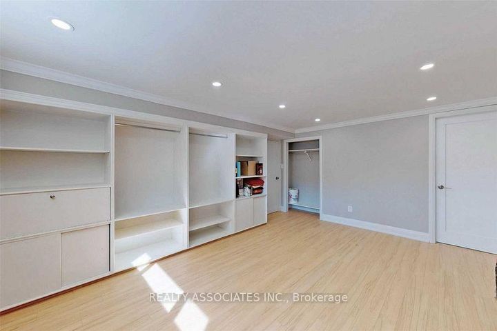 Photo 30 at 21 Burleigh Heights Drive, Bayview Village, Toronto
