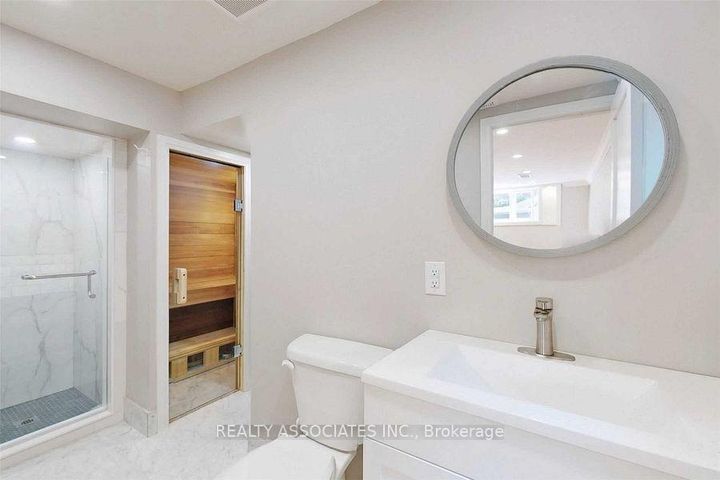 Photo 32 at 21 Burleigh Heights Drive, Bayview Village, Toronto