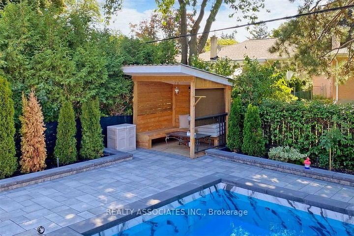 Photo 35 at 21 Burleigh Heights Drive, Bayview Village, Toronto