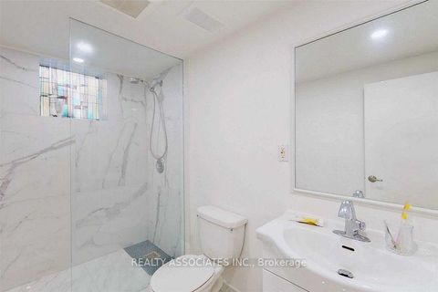 Photo 31 at 21 Burleigh Heights Drive, Bayview Village, Toronto