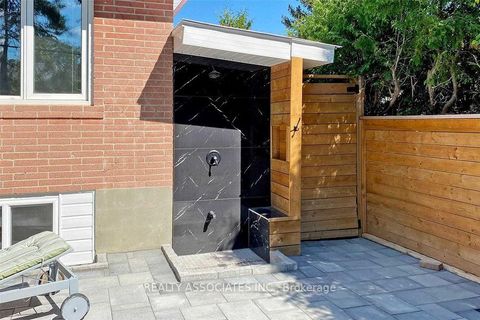 Photo 37 at 21 Burleigh Heights Drive, Bayview Village, Toronto