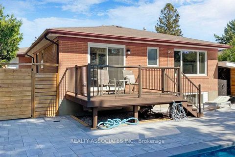 Photo 39 at 21 Burleigh Heights Drive, Bayview Village, Toronto