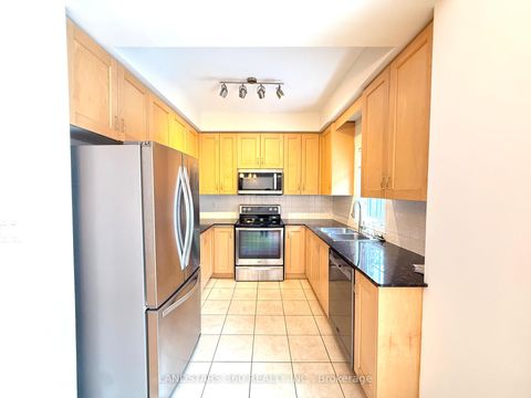 Photo 7 at #108 - 109 The Queensway, Swansea, Toronto