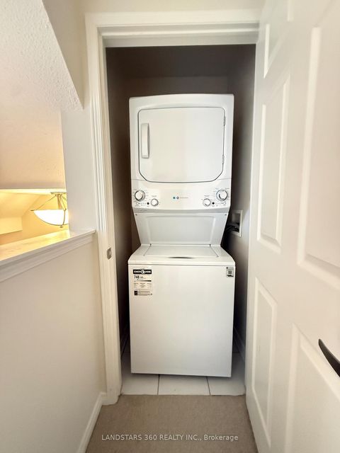 Photo 16 at #108 - 109 The Queensway, Swansea, Toronto