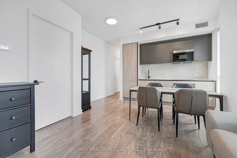 Photo 8 at 4302 - 108 Peter Street, Waterfront Communities C1, Toronto