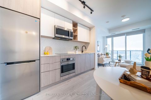 Photo 10 at 2611 - 36 ZORRA Street, City Centre West, Toronto