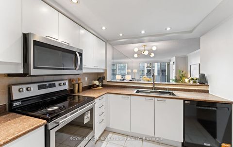 Photo 13 at 1102 - 18 Hollywood Avenue, Willowdale East, Toronto