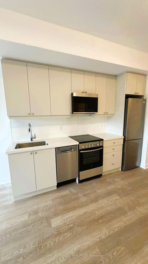 Photo 6 at 404 - 55 Clarington Boulevard, Bowmanville, Clarington